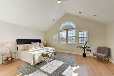 1919 W Fletcher Street, Chicago, IL 60657 - Photo 19