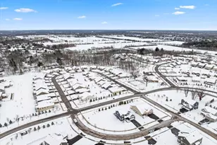 1069 Ardmoor Dr, Crystal Lake, IL 60012 - Photo 33
