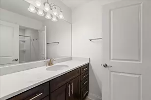 1069 Ardmoor Dr, Crystal Lake, IL 60012 - Photo 23