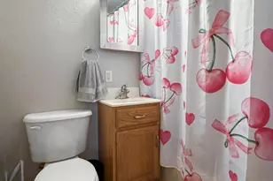 108 E South St, Freeport, IL 61032 - Photo 21