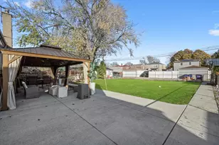 3427 S 58th Ave, Cicero, IL 60804 - Photo 23