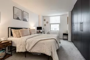 525 W Hawthorne Pl, Chicago, IL 60657 - Photo 15