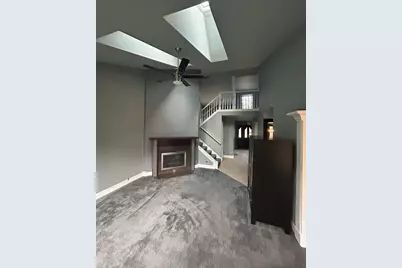 288 Lorraine Circle, Bloomingdale, IL 60108 - Photo 5