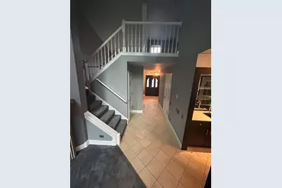 288 Lorraine Circle, Bloomingdale, IL 60108 - Photo 9