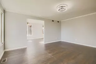 16042 Forest Ave, Oak Forest, IL 60452 - Photo 3