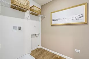 2025 Kensington Ln, Hoffman Estates, IL 60169 - Photo 21