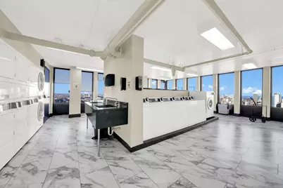 100 E Walton Street #17C, Chicago, IL 60611 - Photo 17