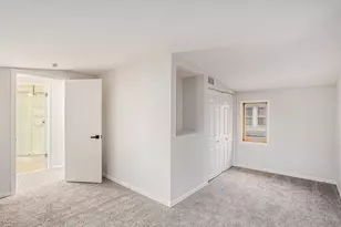 313 Miner St, Bensenville, IL 60106 - Photo 7