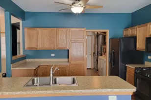 1420 Draper Rd, McHenry, IL 60050 - Photo 3