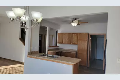 1420 Draper Road, McHenry, IL 60050 - Photo 7