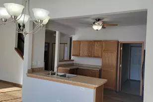 1420 Draper Rd, McHenry, IL 60050 - Photo 7