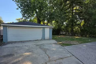 5S353 Stewart Dr, Naperville, IL 60563 - Photo 9