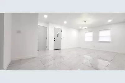 4016 Dempster Avenue, Rockford, IL 61108 - Photo 11