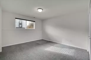 29W710 Everton Dr, Warrenville, IL 60555 - Photo 21