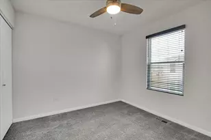 29W710 Everton Dr, Warrenville, IL 60555 - Photo 15