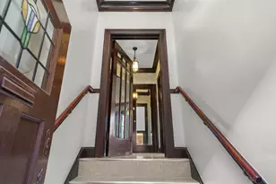 7914 S Oglesby Ave, Chicago, IL 60617 - Photo 5