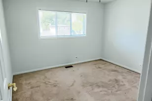 1367 S Elizabeth St, Lombard, IL 60148 - Photo 19