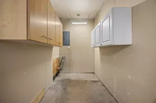 241 Pleasant Dr, Elk Grove Village, IL 60007 - Photo 29