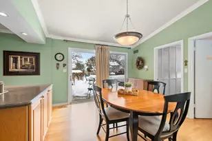 9 Merry Ct, Countryside, IL 60525 - Photo 7