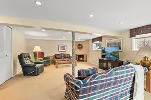 9 Merry Ct, Countryside, IL 60525 - Photo 13