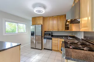 533 Cherry Ln, Glenview, IL 60025 - Photo 13