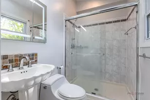 533 Cherry Ln, Glenview, IL 60025 - Photo 23