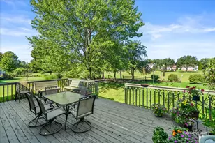 135 Chesterfield Dr, Oswego, IL 60543 - Photo 21