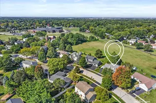 135 Chesterfield Dr, Oswego, IL 60543 - Photo 23