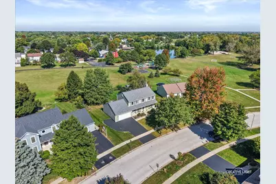 135 Chesterfield Drive, Oswego, IL 60543 - Photo 3