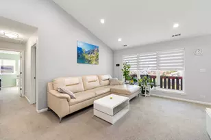 748 Sterling Ct, Bartlett, IL 60103 - Photo 7