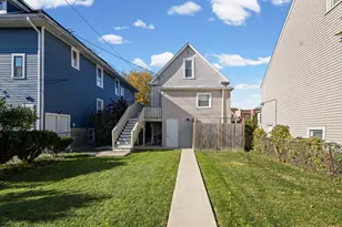 4249 N Central Park Ave, Chicago, IL 60618 - Photo 31