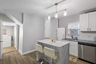 4249 N Central Park Avenue, Chicago, IL 60618 - Photo 7