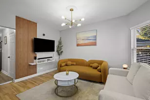 4249 N Central Park Ave, Chicago, IL 60618 - Photo 3