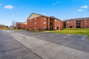 6970 Heritage Cir, Orland Park, IL 60462 - Photo 25