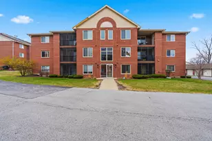 6970 Heritage Cir, Orland Park, IL 60462 - Photo 1