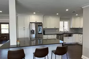 [Address not provided], Willowbrook, IL 60527 - Photo 5