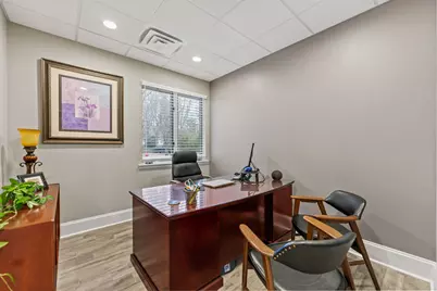 850 S McHenry Avenue #B, Crystal Lake, IL 60014 - Photo 5