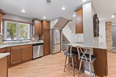 414 S Dee Road, Park Ridge, IL 60068 - Photo 9