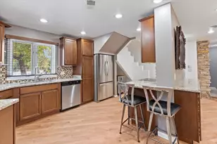 414 S Dee Rd, Park Ridge, IL 60068 - Photo 9