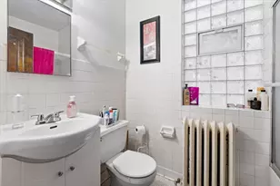 2719 W Peterson Ave, Chicago, IL 60659 - Photo 21