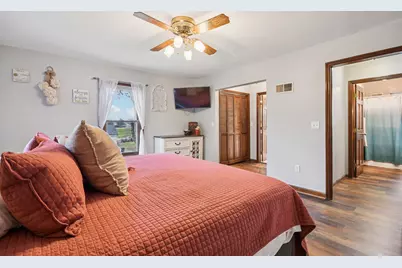 404 E Benton Street, Morris, IL 60450 - Photo 21