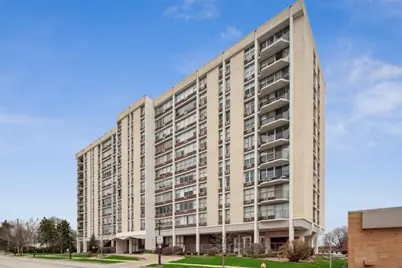 33 N Main Street #2E, Lombard, IL 60148 - Photo 1