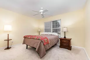 8 Lily Ct, Bolingbrook, IL 60440 - Photo 15