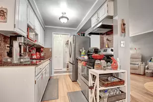 4119 W 98th St, Oak Lawn, IL 60453 - Photo 9