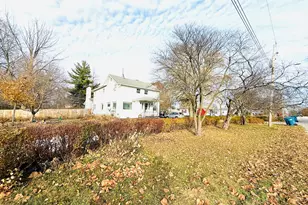 816 E Elm St, Hoopeston, IL 60942 - Photo 5