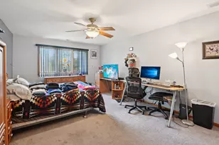 1575 Benton St, Crete, IL 60417 - Photo 35