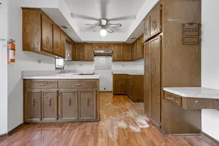 16747 Paxton Ave, South Holland, IL 60473 - Photo 9