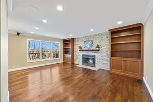 8 Burgundy Ct, Bloomington, IL 61704 - Photo 27