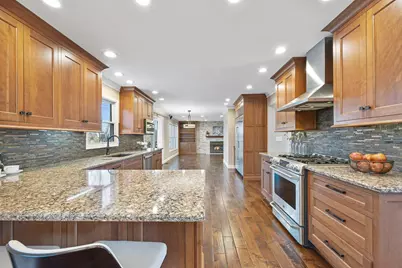 8 Burgundy Court, Bloomington, IL 61704 - Photo 19