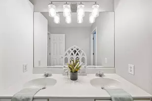 8 Burgundy Ct, Bloomington, IL 61704 - Photo 55